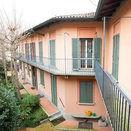 Grande Con Stanze, Bagni E Giardino Гостевой дом Корбетта